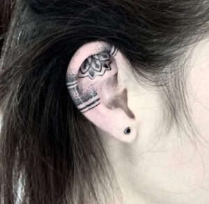 tatuajes-en-orejas-en-madrid